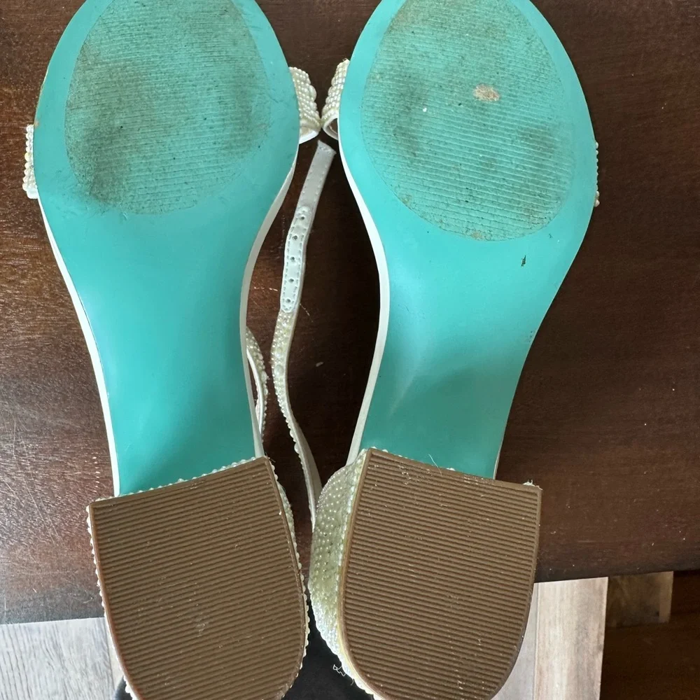 Betsey jonhson Elegant‎ Pearl-Embellished Women’s Heels sandals 7.5